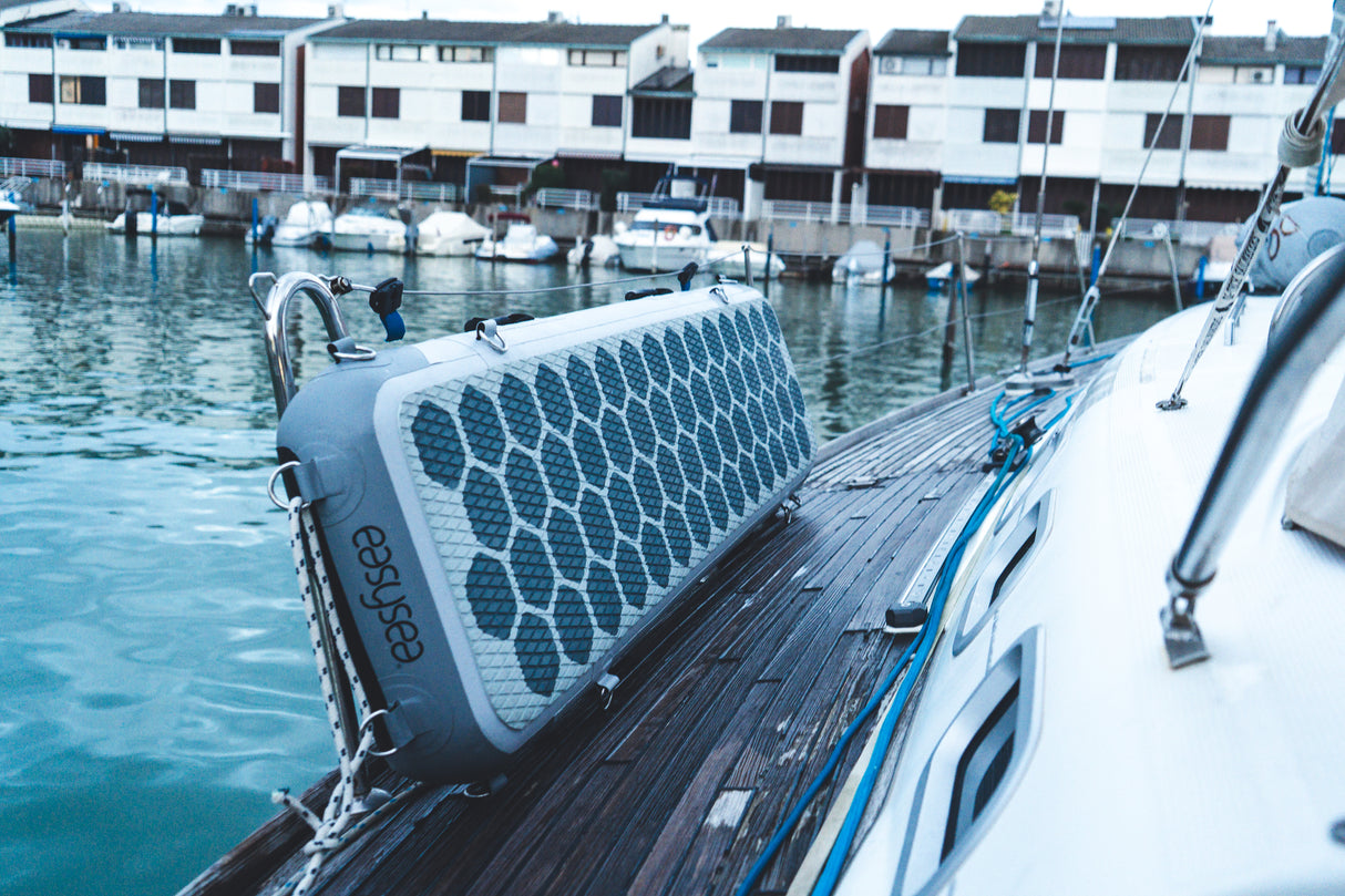 Way2 - Inflatable Reversible Gangway by Easysea