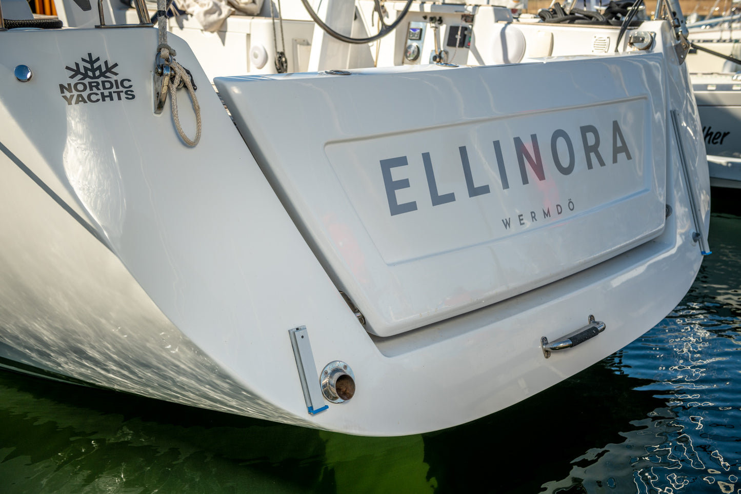 Remoran Wave 3 Hydrogenerator - 300W Sailboat Power Generator (GS / GD Models)