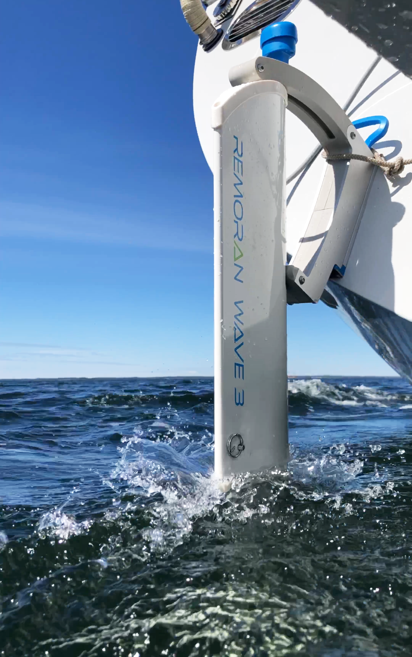 Remoran Wave 3 Hydrogenerator - 300W Sailboat Power Generator (GS / GD Models)